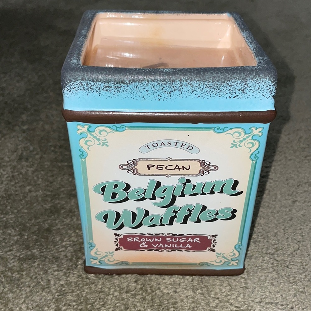 Farm fresh brown sugar & vanilla candle